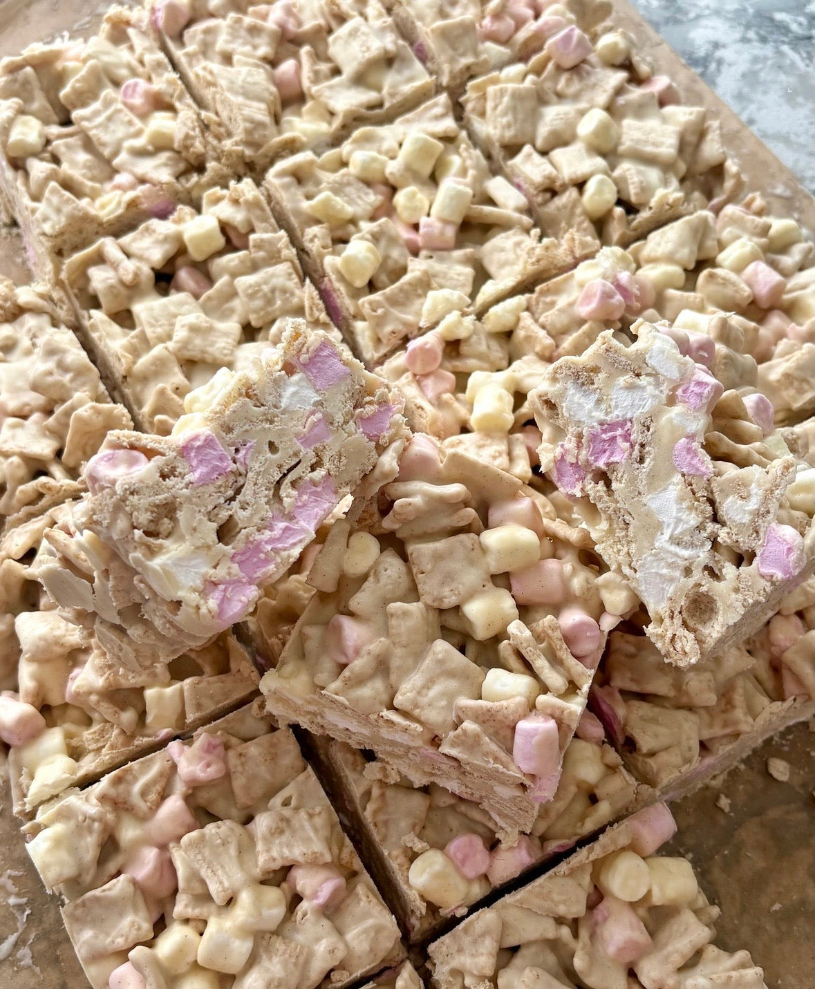 Curiously Cinnamon Rocky Road Recipe by Lilly White Cakes