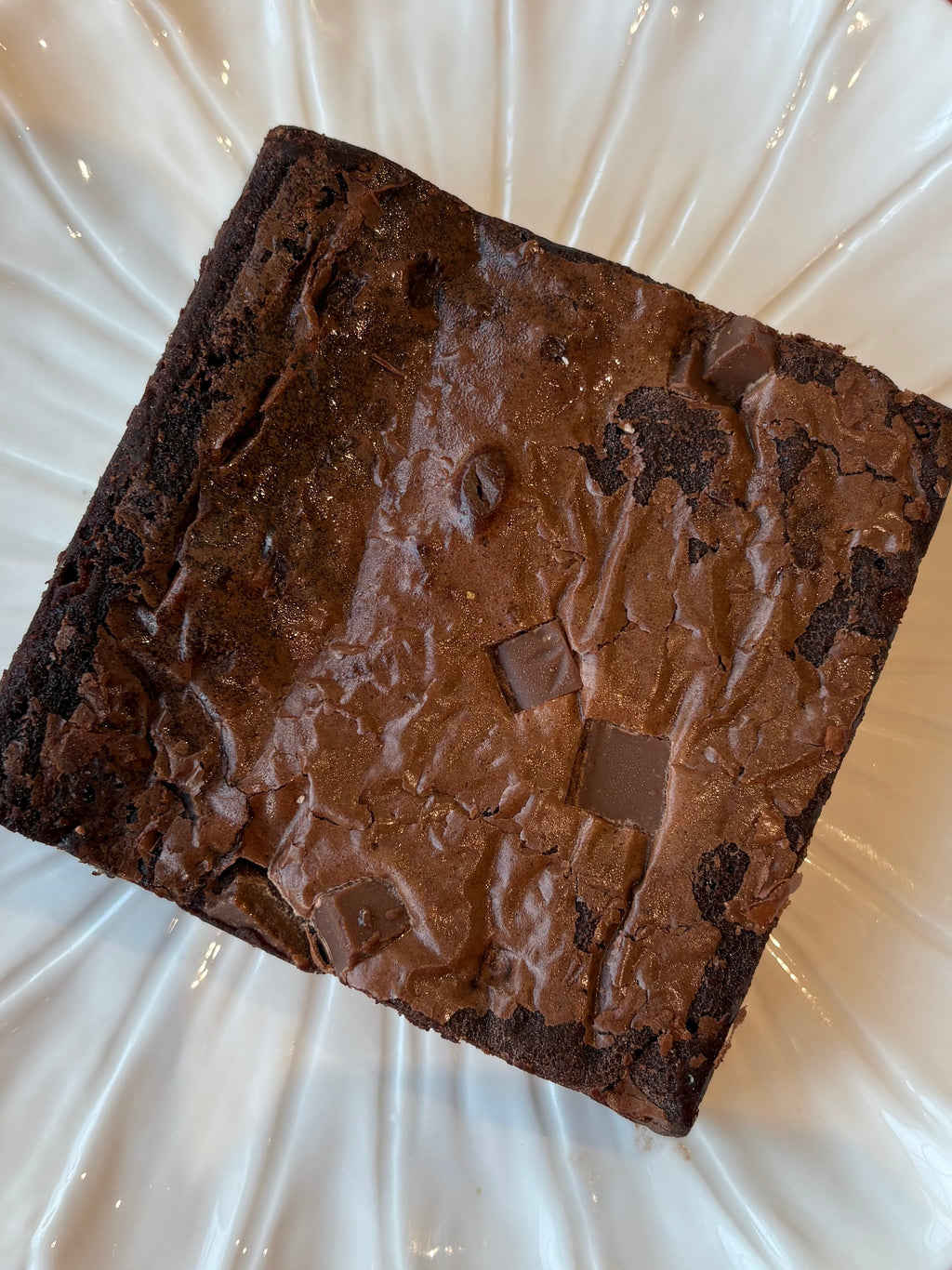 Choc chip brownie by Lilly White Cakes