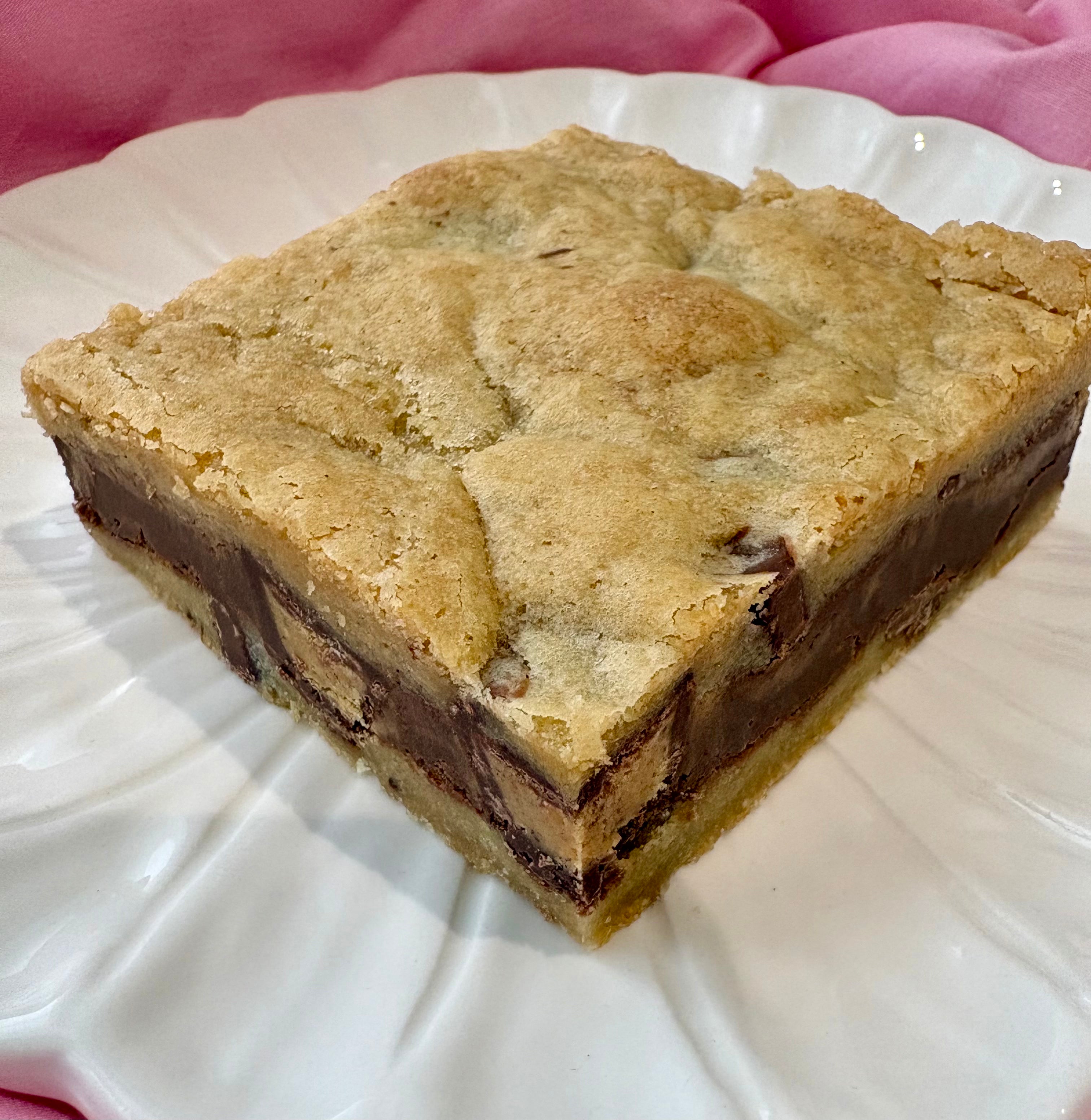 Reece’s cookie pie by Lilly White Cakes