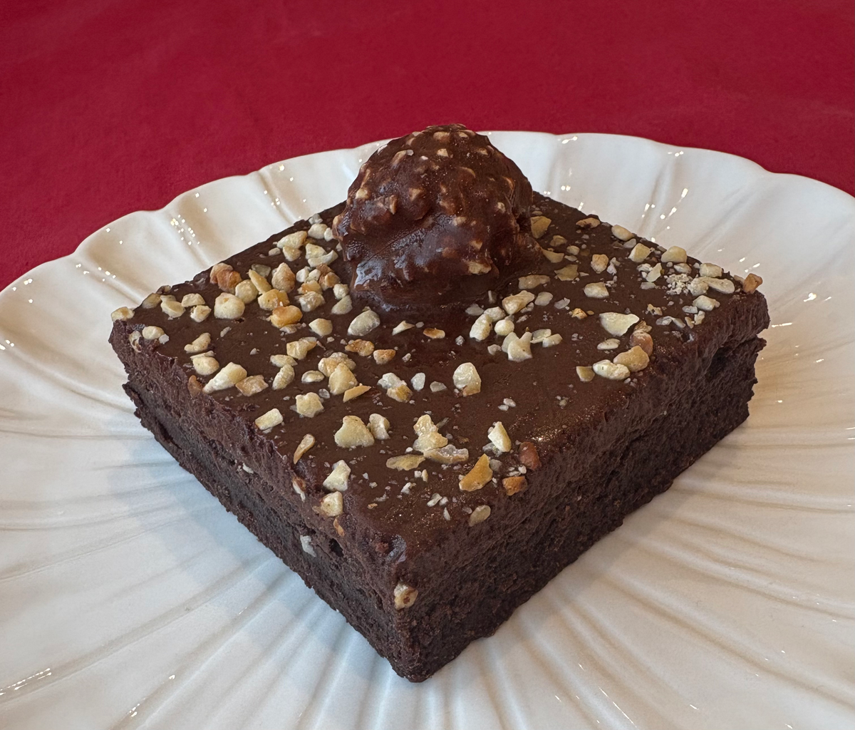 Nutella Brownie by Lilly White Cakes